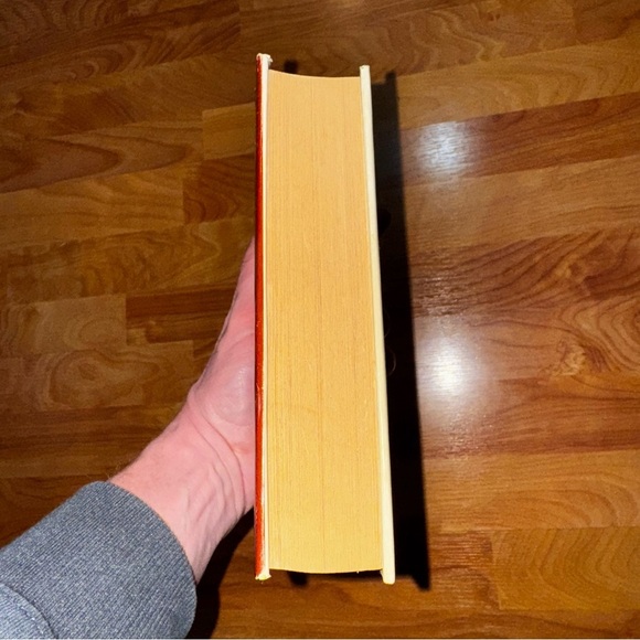 Reader's Digest Condensed Books Hardcover 1982 Volume 1 GOLD PAGES Orig. Cover - Picture 6 of 9